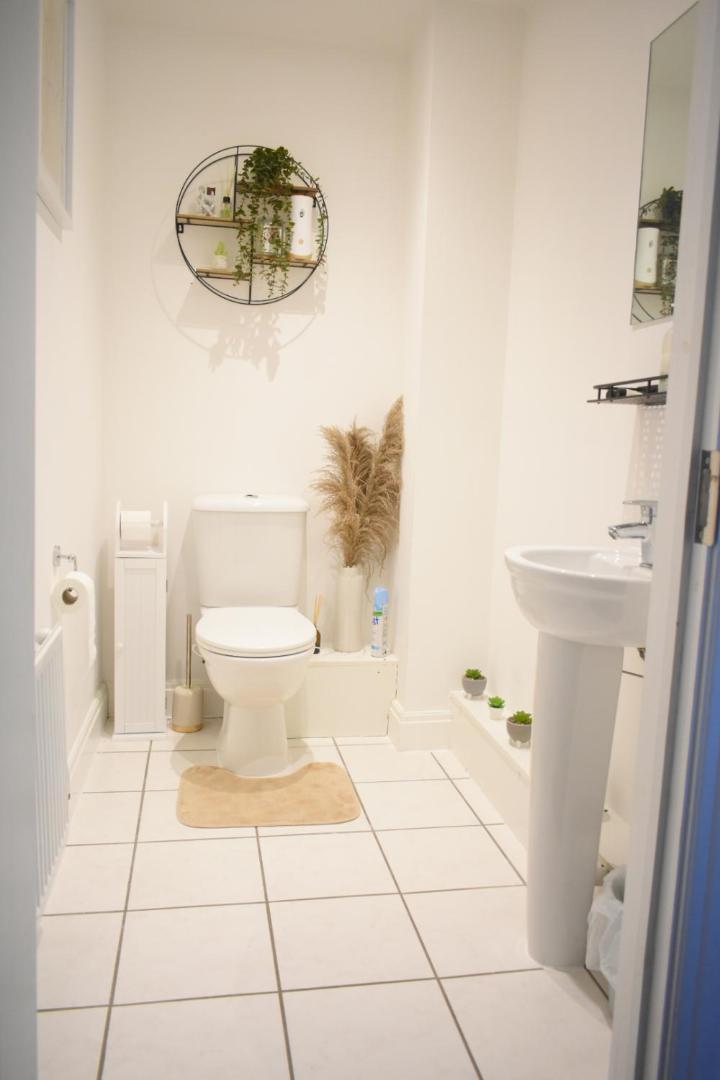 Luxury 2 Bedroom Northampton Townhouse With Balcony Ngoại thất bức ảnh